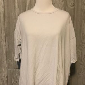 Xs solid white Irma gently used